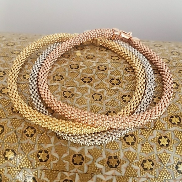 14k Gold plated Bracelet 7 1/4